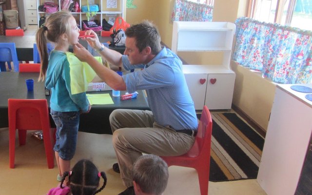 Gansbaai Kleuters en Tandversorging dr Righardt van Huyssteen 3_1